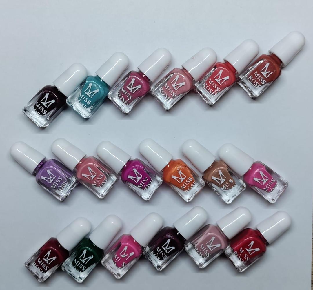 Vibrant 6-Pc Nail Polish Set Quick-Drying Chip-Resistant