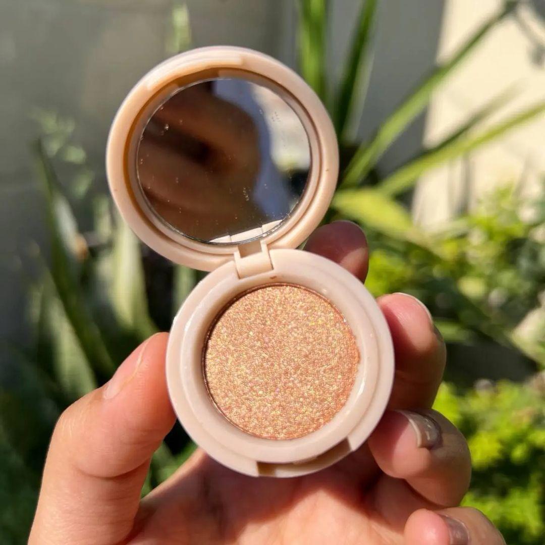 Glowy Blusher Highlighter Kit 2-in-1 Powder with Sponge